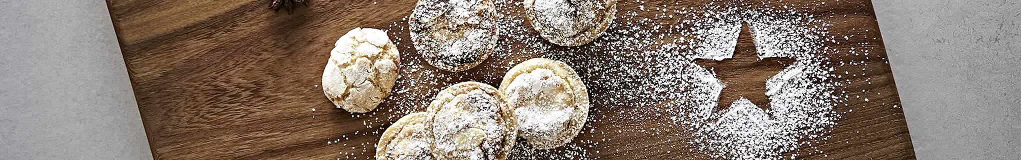 Italian Style Mince Pies with Ricciarelli Topping 