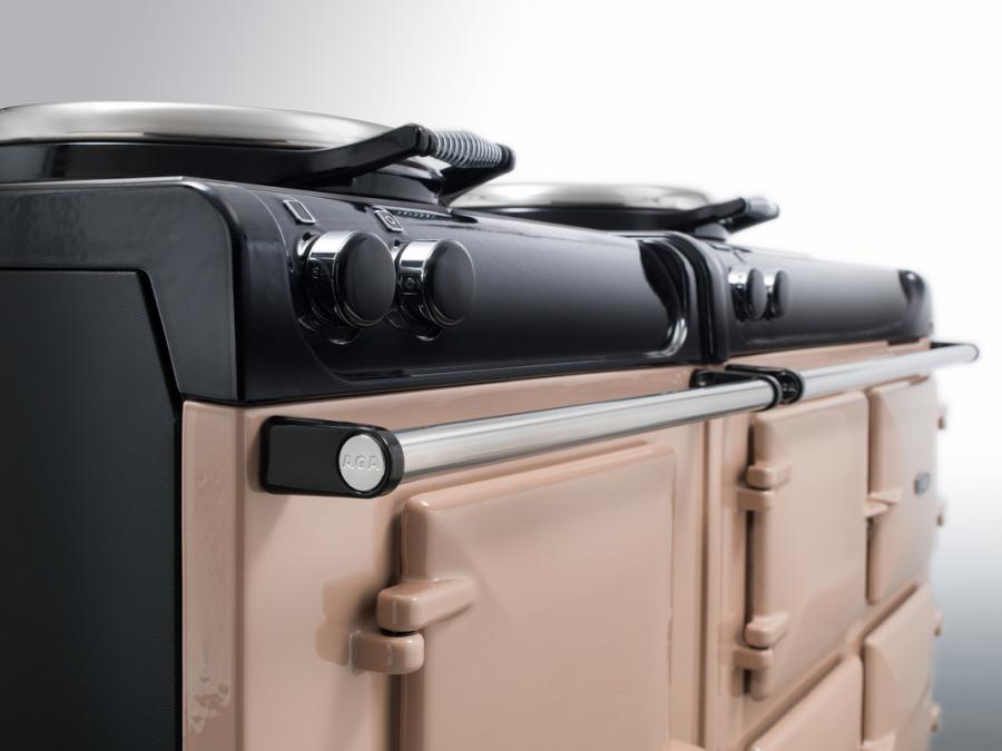 AGA eR3 Series 160 Electric with Warming Plate White with Stainless