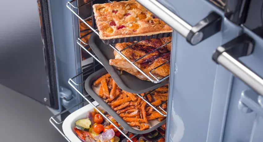 Best-in-class conventional fan oven 