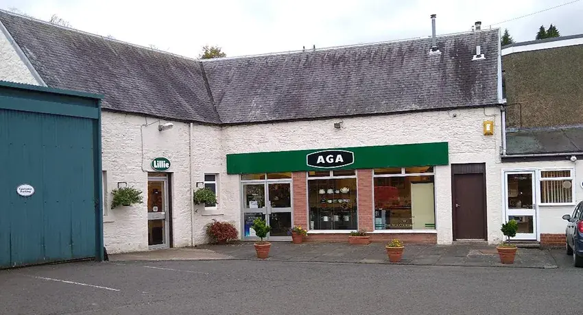 Lillie of Selkirk Store front