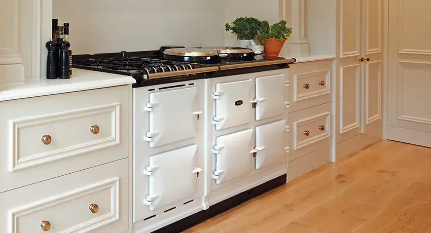 AGA R7 160 with gas hob in white