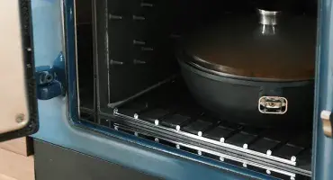 The Simmering Oven of the AGA eR3 Series