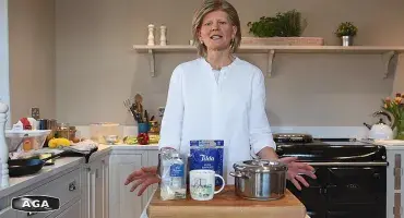 AGA Demonstrator Na Hansell cooking rice