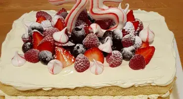 Celebration Summer Fruit Layer Cake 