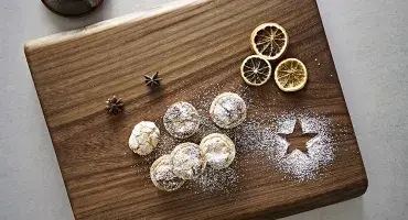 Italian Style Mince Pies with Ricciarelli Topping 