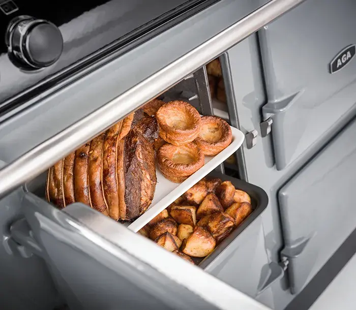 The cast-iron ovens of the AGA eR3 Series