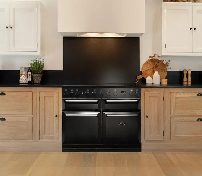 AGA Masterchef Deluxe 110 in Black 