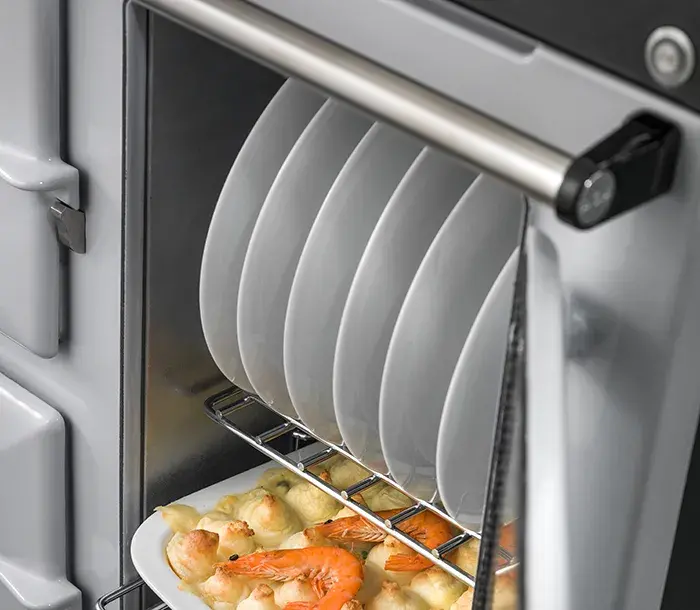 Plates warming in the AGA eR3 Series 90 warming oven