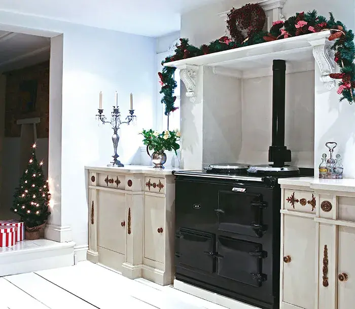 AGA R5 Series in Black