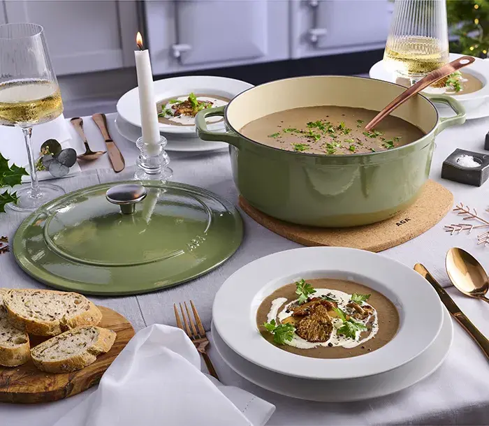 Olivine Cast-Iron with a mushroom soup