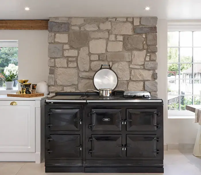 AGA 7 Series 150 in Black 