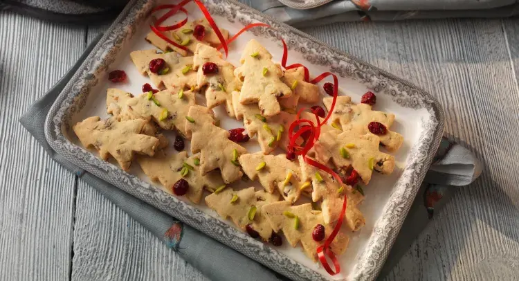 Cranberry and Pistachio Shortbread