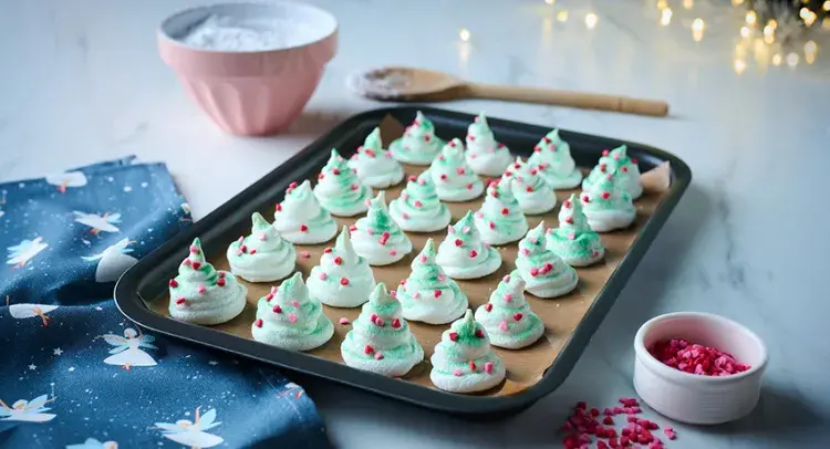 Meringue Christmas Trees